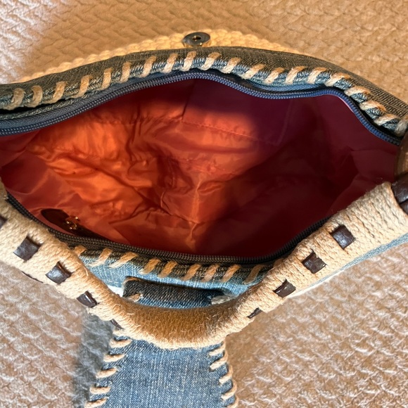 Tommy Hilfiger Hobo - Picture 4 of 9